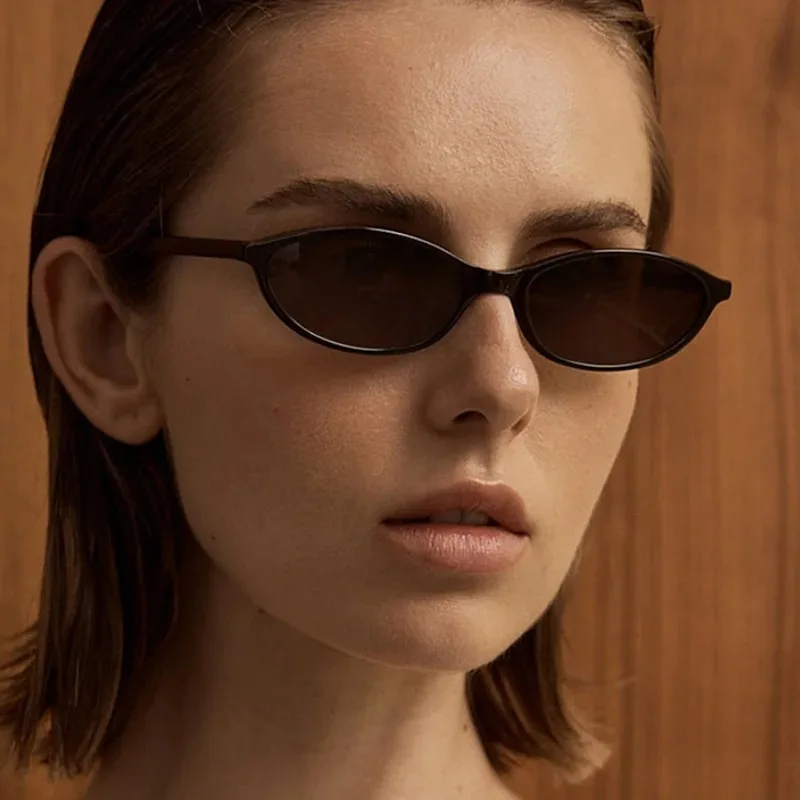 Small Oval Sunglasses Women Vi - Designer Sunglasses recension och pris